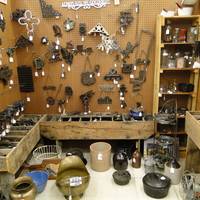 Mikes Unique, Collectable & Antique Flea Market