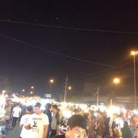 Liab Duan Night Market