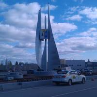 Стела в аэропорту