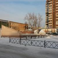 Памятник молодоженам