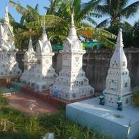 Wat Khao Lan Thom