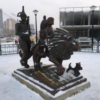 Памятник отважным путешественникам: Элли и ее друзьям