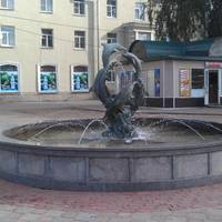 Фонтан Дельфины