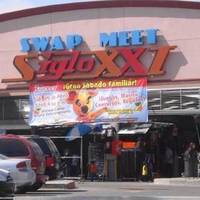 Swap Meet Siglo XXI