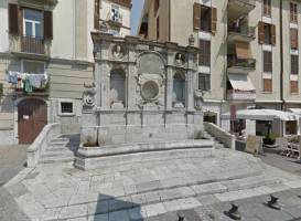 Fontana dei Caracciolo o di Bellerofonte