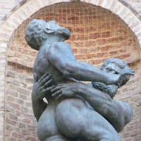 Monumento a Ercole e Anteo