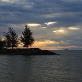 Pantai Temasya Tanjung Batu