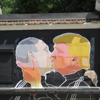 Putin/Trump Mural