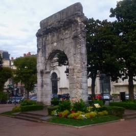 Arc De Campanus