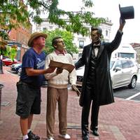 Lincoln Statue at Wills House