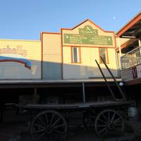 Nugget's Crossing Shopping Centre