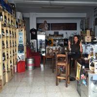 La Domadora y El Leon, Craft Beer Store