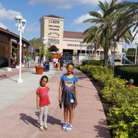 Outlet Marketplace