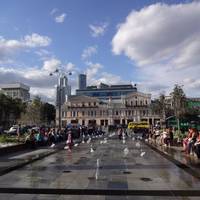 Фонтан у ТЦ Пассаж