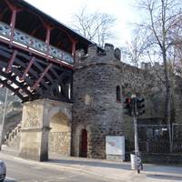 Heidenmauer mit Römertor