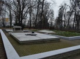 Memorial Sarcophagus of French Soldiers at Starokozielski Park