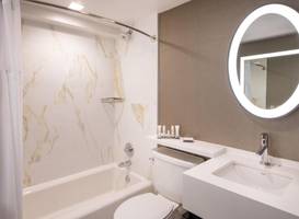 Crowne Plaza Beverly Hills