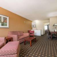 Super 8 Castleton