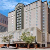 La Quinta Inn & Suites