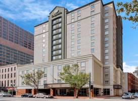 La Quinta Inn & Suites