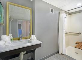 Holiday Inn Select