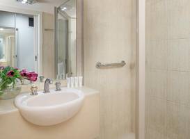 Rydges South Park