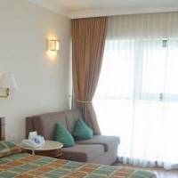 Holiday Inn