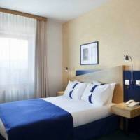 Express By Holiday Inn