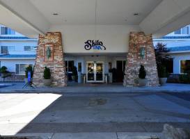 Shilo Inn Suites