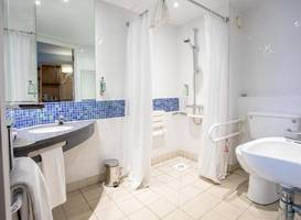 Express By Holiday Inn