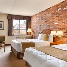 Travelodge Lakeshore