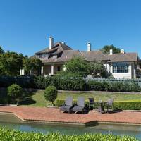 Peppers Manor House