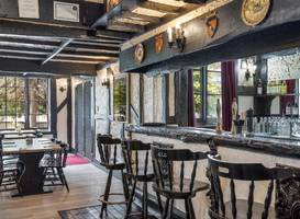 Fox and Hounds Inn