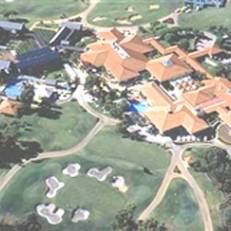 Novotel Vines Resort