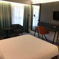 Holiday Inn