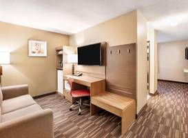 Days Inn Harbourview