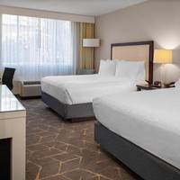 Holiday Inn & Suites