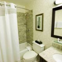 Holiday Inn & Suites