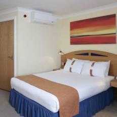 Express By Holiday Inn