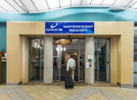 Oaks Waterfront