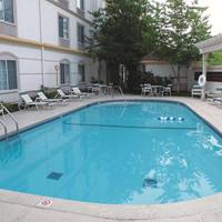 La Quinta Inn & Suites