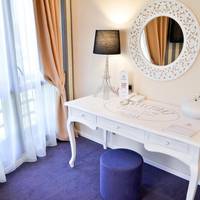 Hotel Capitolina City Chic