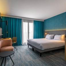 Holiday Inn Garden Court