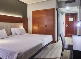 Silken Amara Plaza