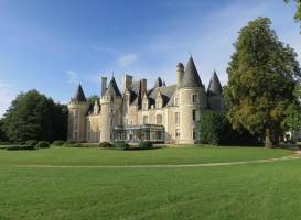 Chateau Des Sept Tours