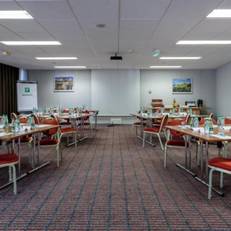 Holiday Inn Garden Court