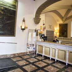 Palacio De Valderrabanos