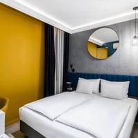 Cosmo City Hotel