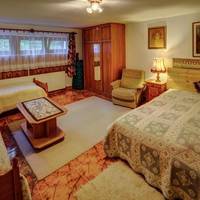 Bacchus Guesthouse