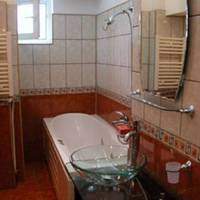 Tudors Downtown Apartment 